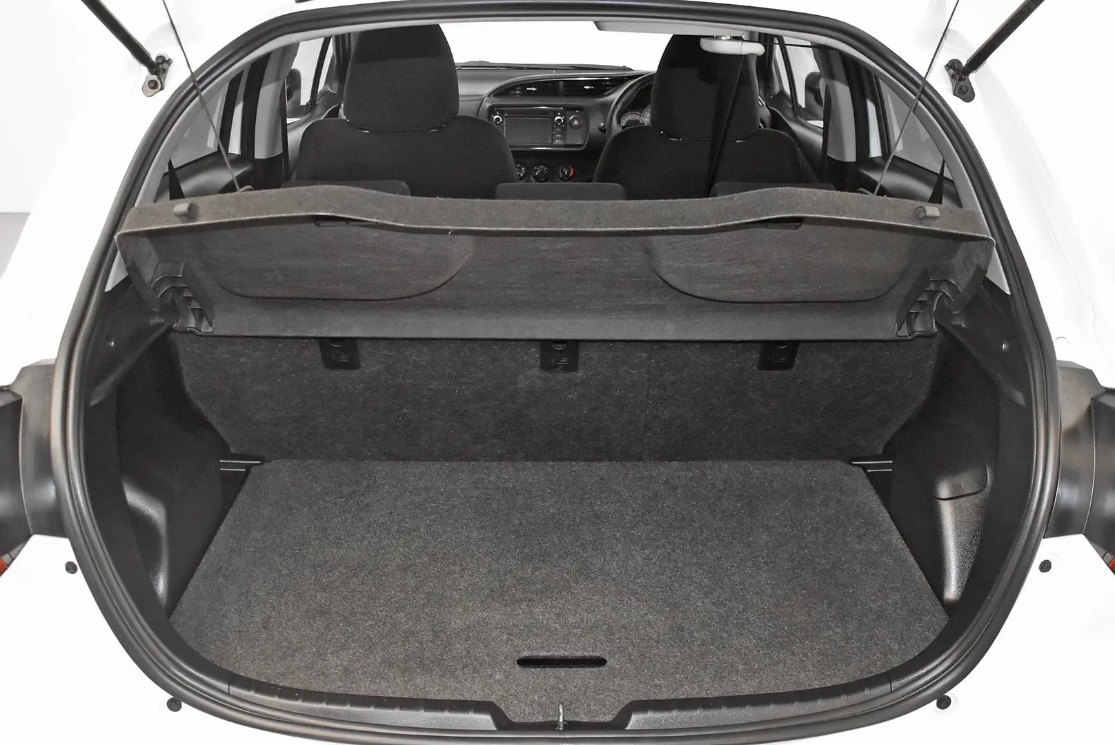 2019 Toyota Yaris Gallery Image 20