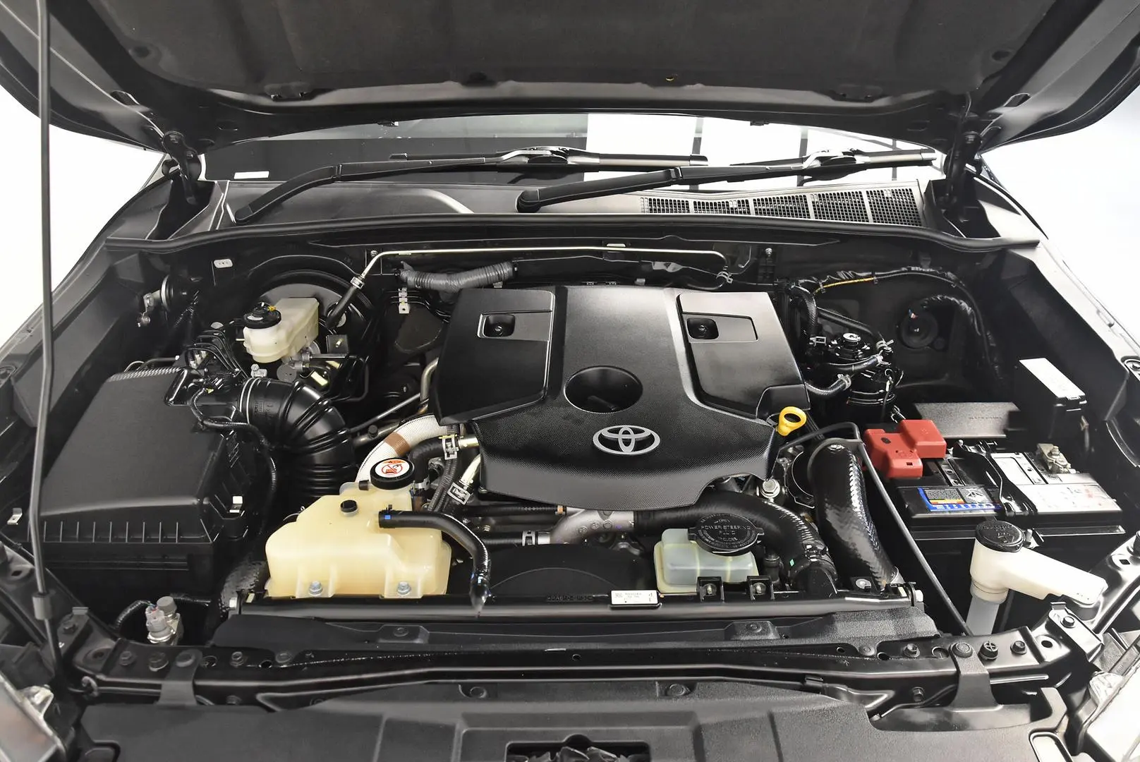 2023 Toyota Hilux Gallery Image 21