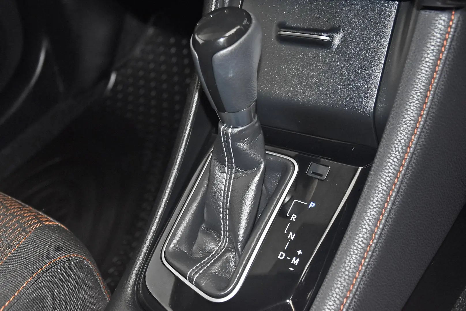 2016 Toyota Corolla Gallery Image 13