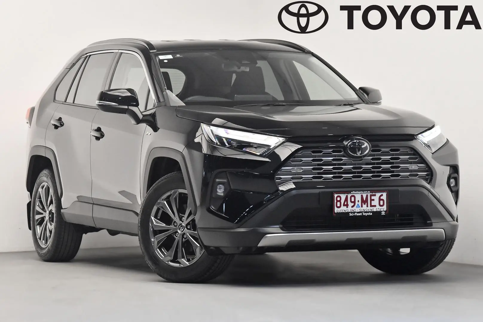 2025 Toyota RAV4 Gallery Image 1