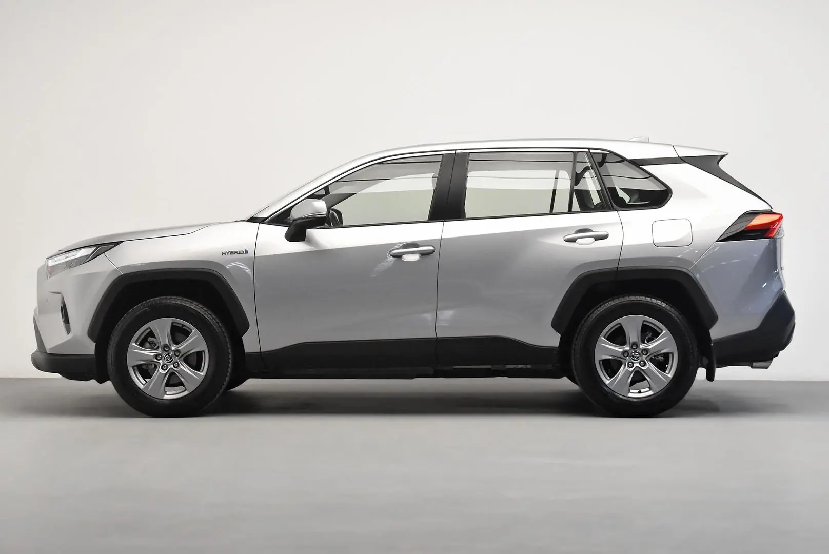 2024 Toyota RAV4 Gallery Image 4