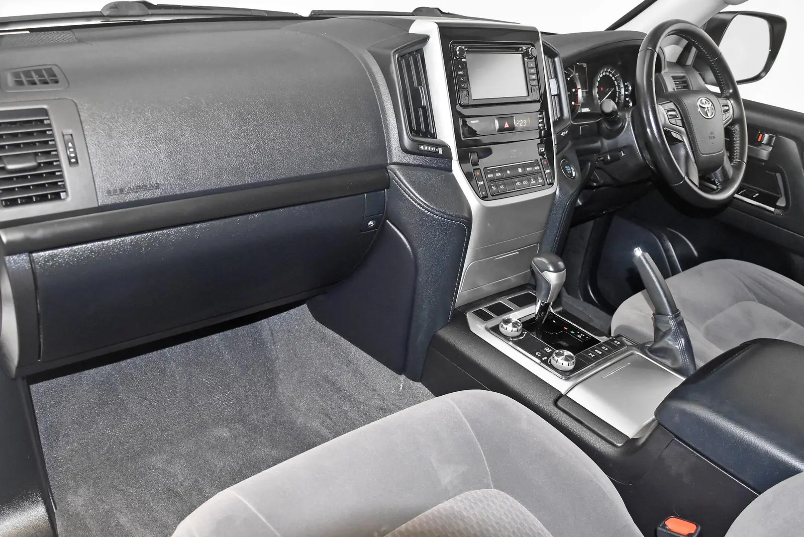 2020 Toyota Landcruiser Gallery Image 16