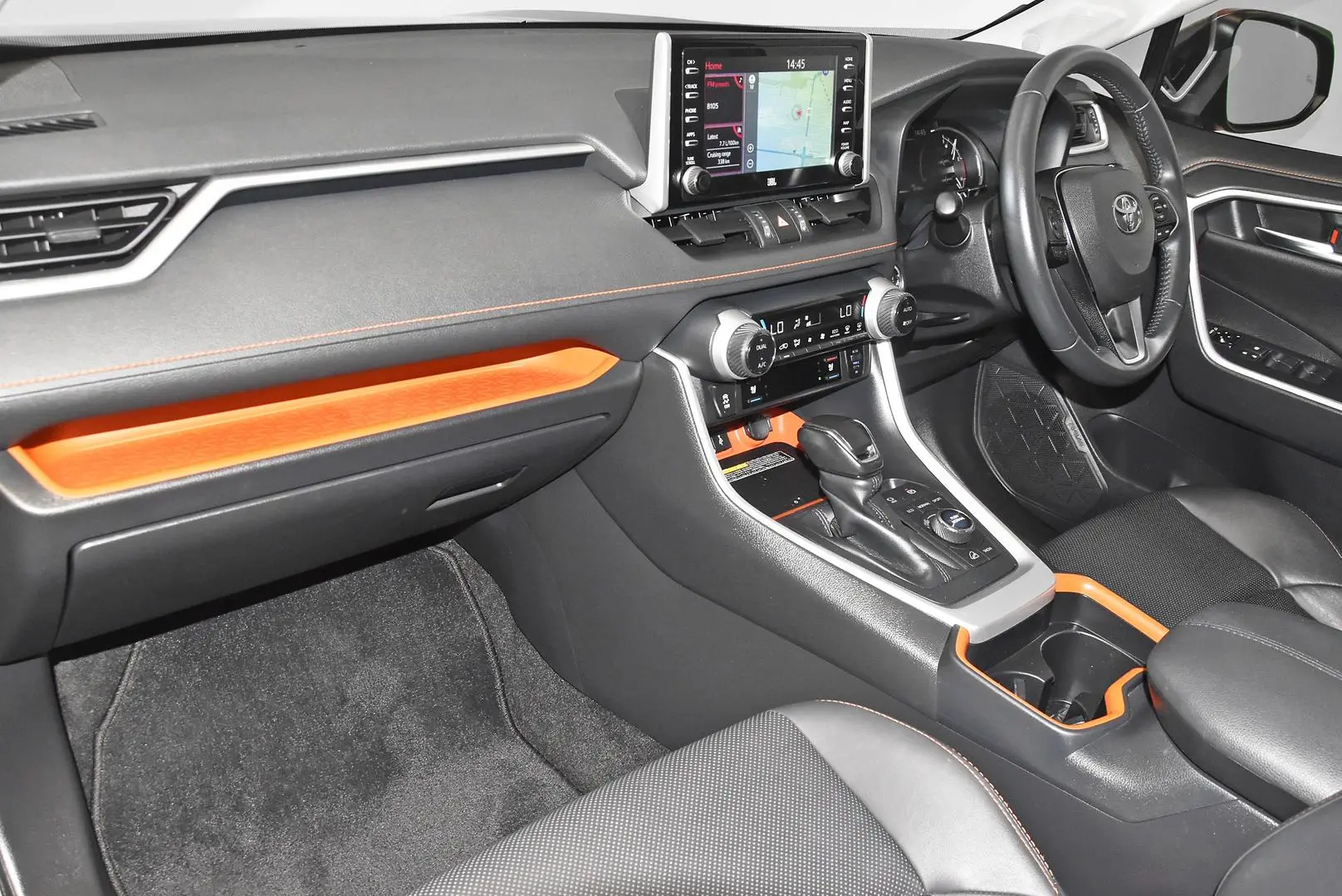 2021 Toyota RAV4 Gallery Image 17