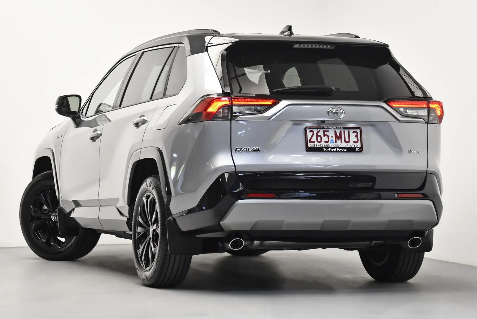 2025 Toyota RAV4 Gallery Image 5