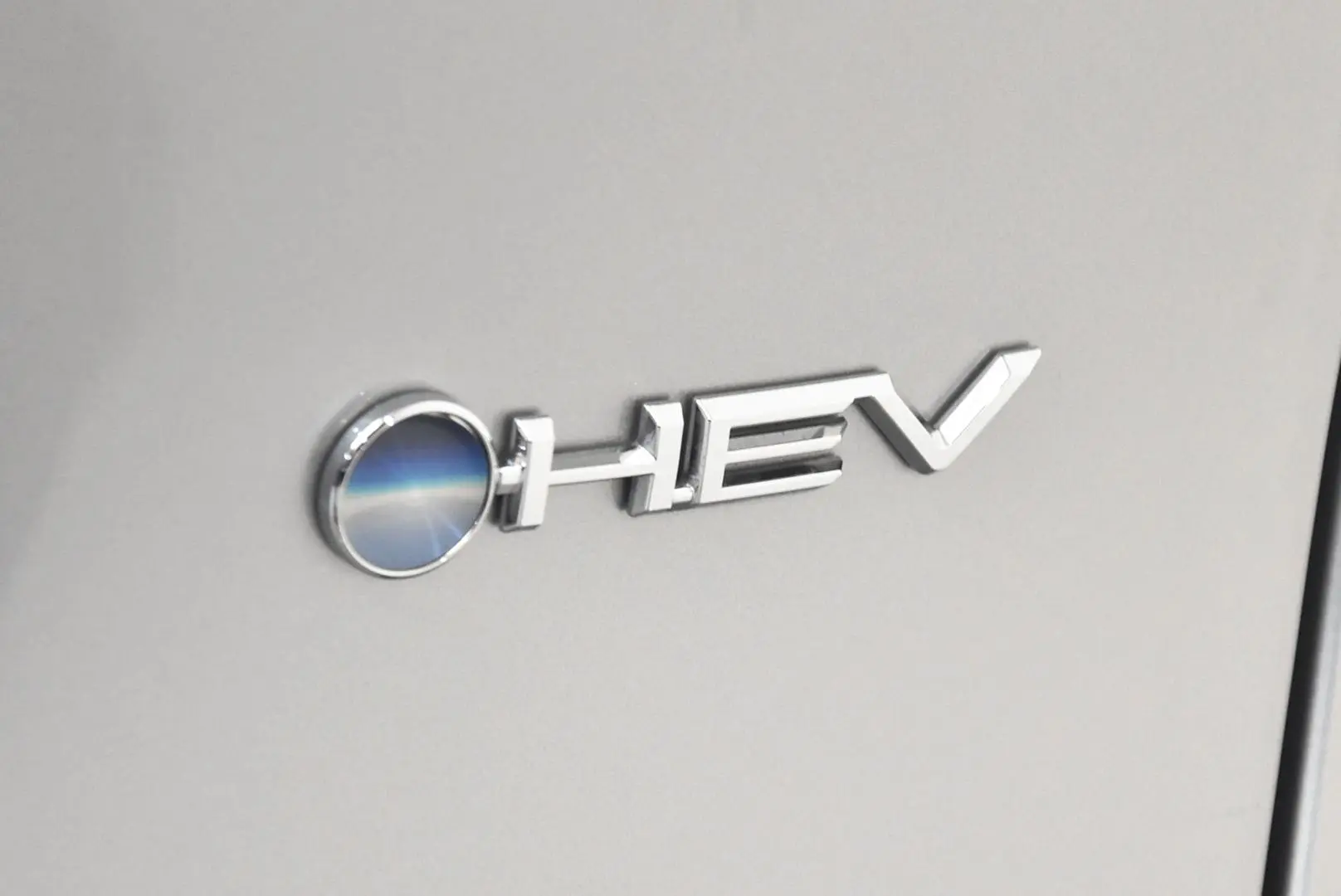 2025 Toyota RAV4 Gallery Image 8