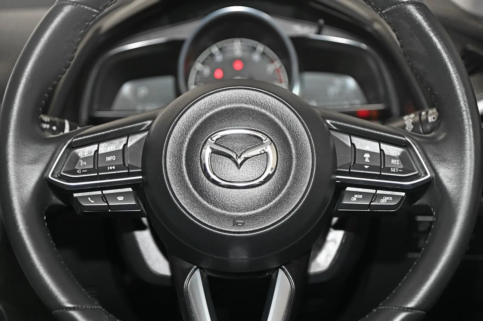 2022 Mazda 2 Image 15