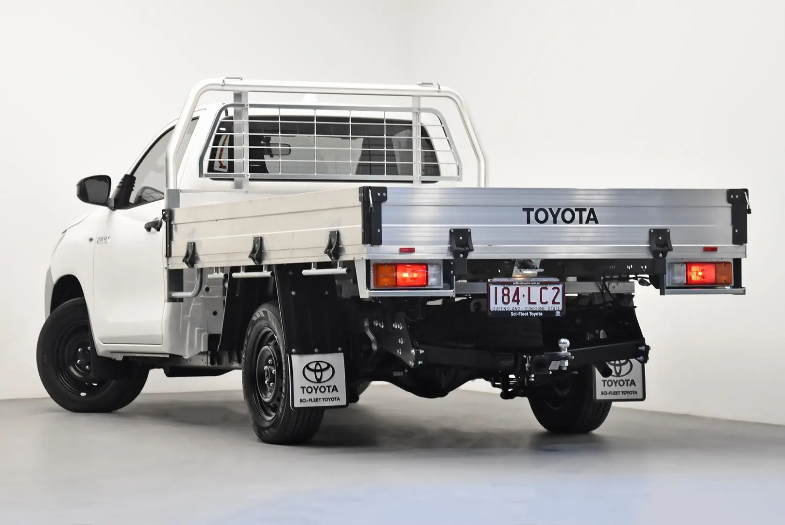 2024 Toyota Hilux Gallery Image 5