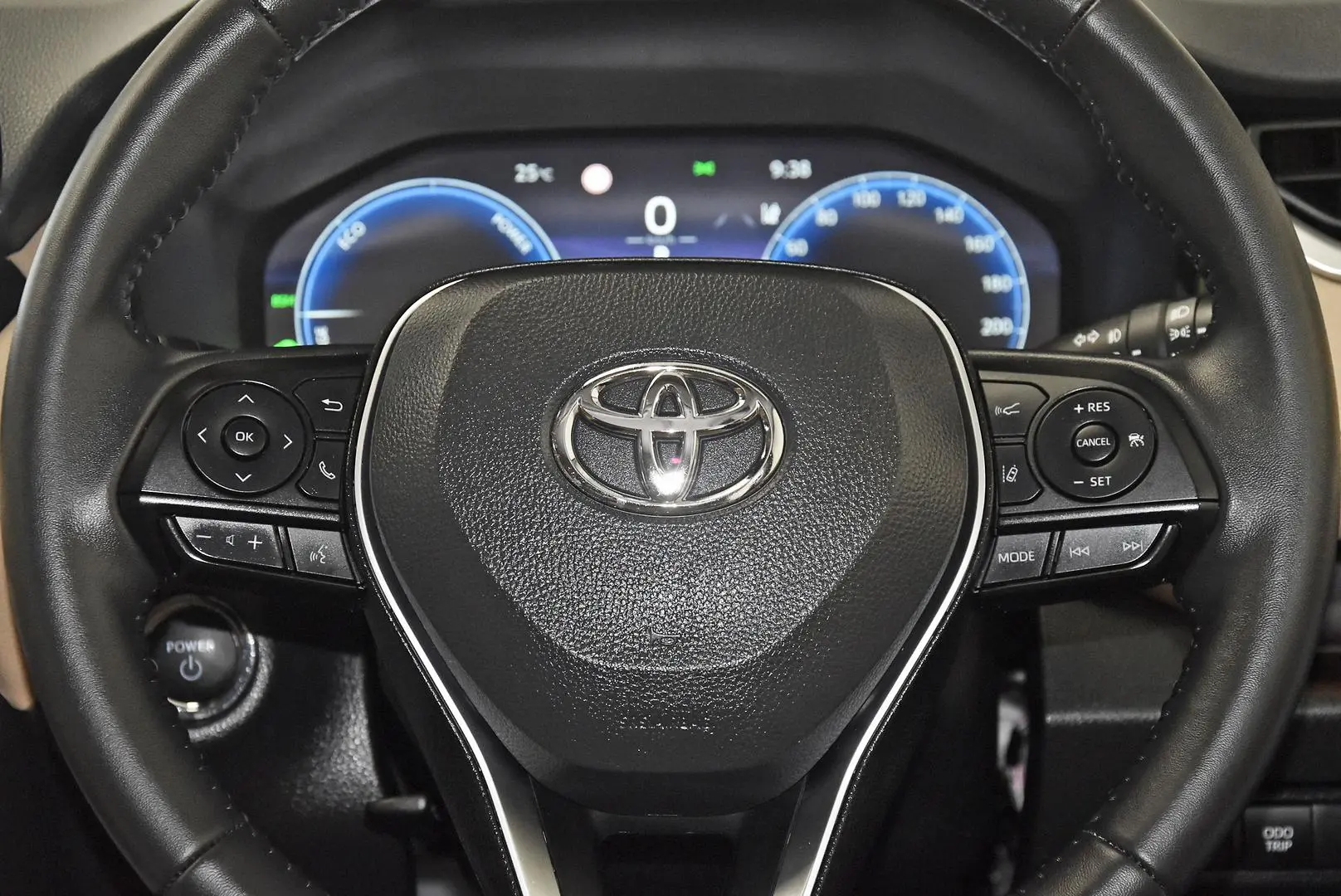 2025 Toyota RAV4 Gallery Image 16