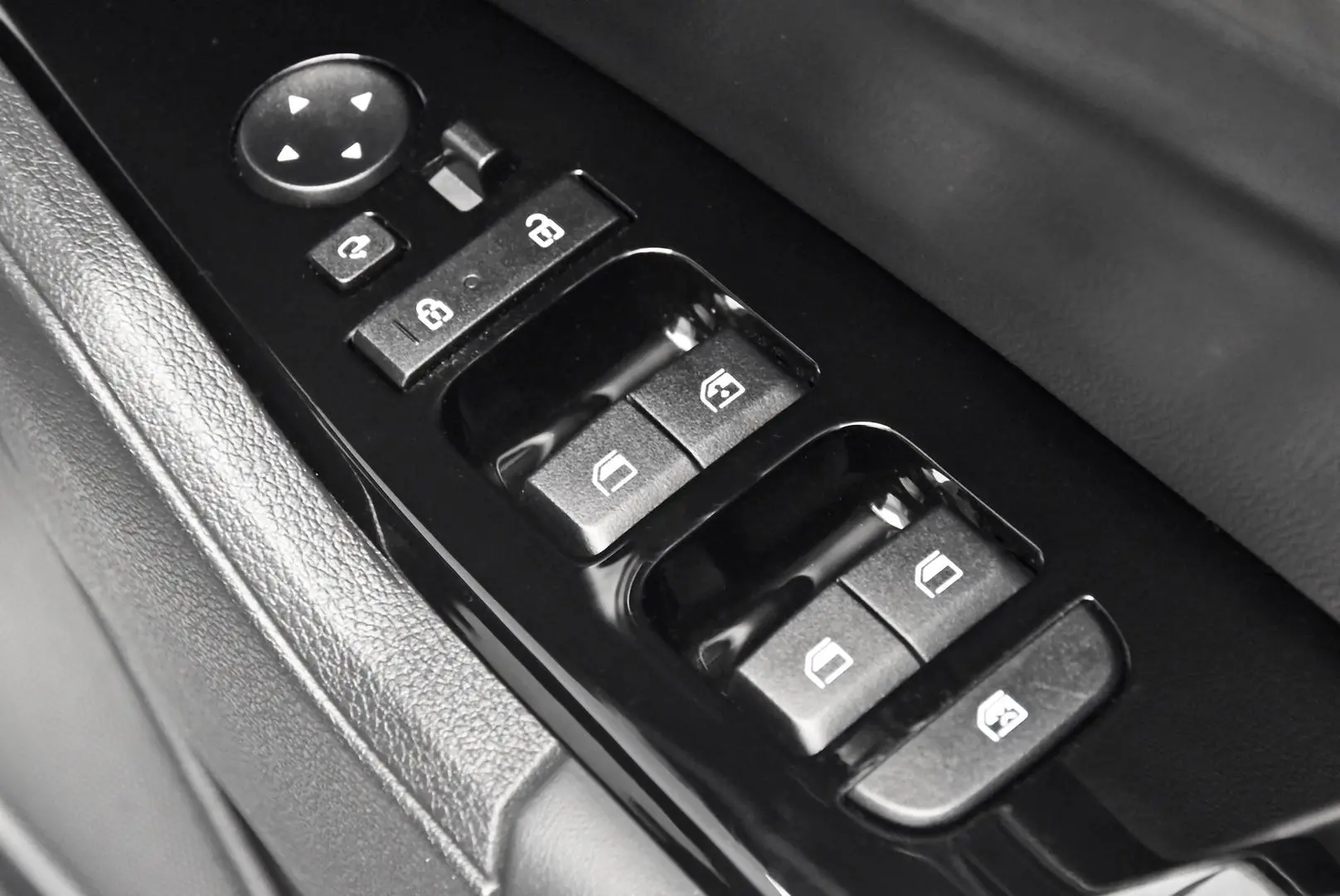 2023 Kia Sportage Gallery Image 9