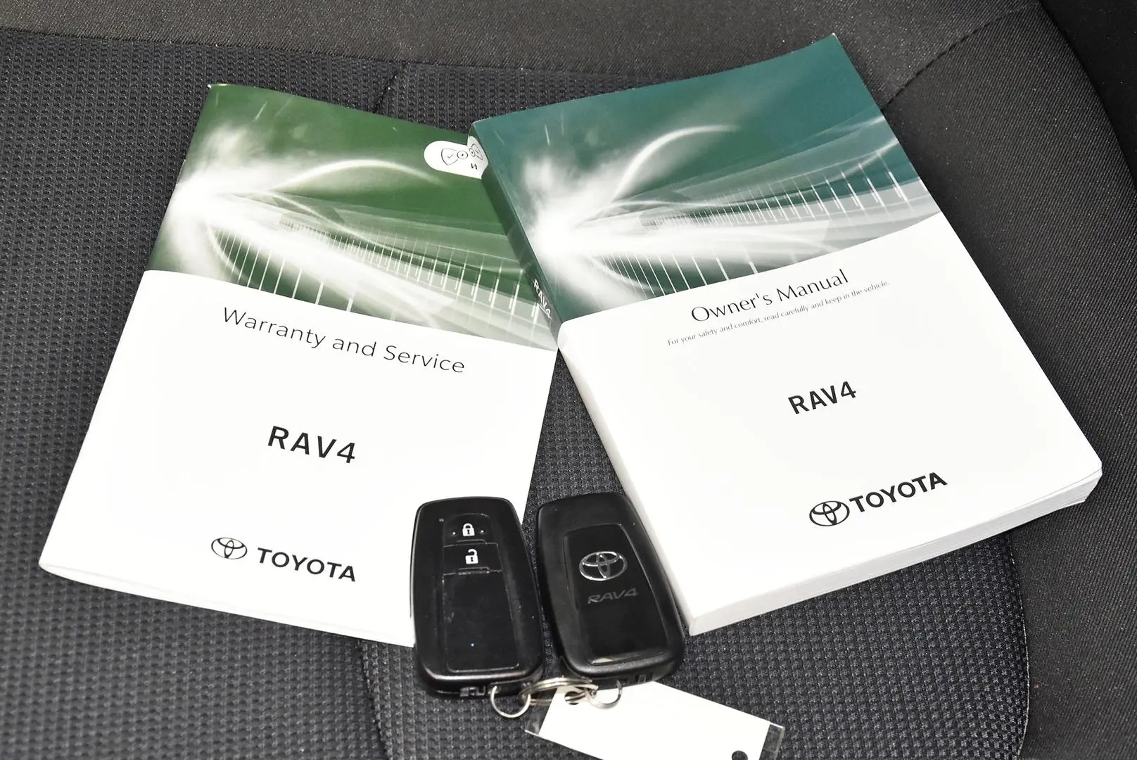 2024 Toyota RAV4 Gallery Image 20