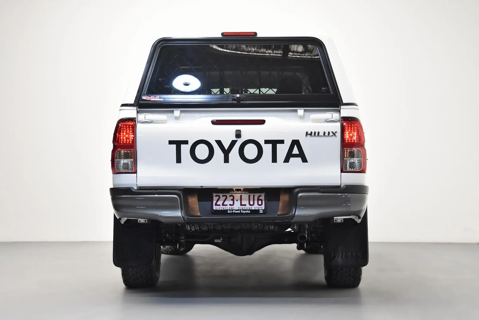 2023 Toyota Hilux Gallery Image 6