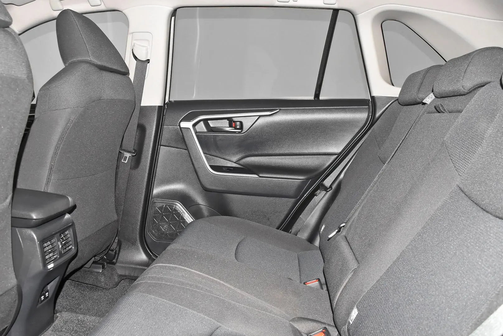 2022 Toyota RAV4 Gallery Image 19