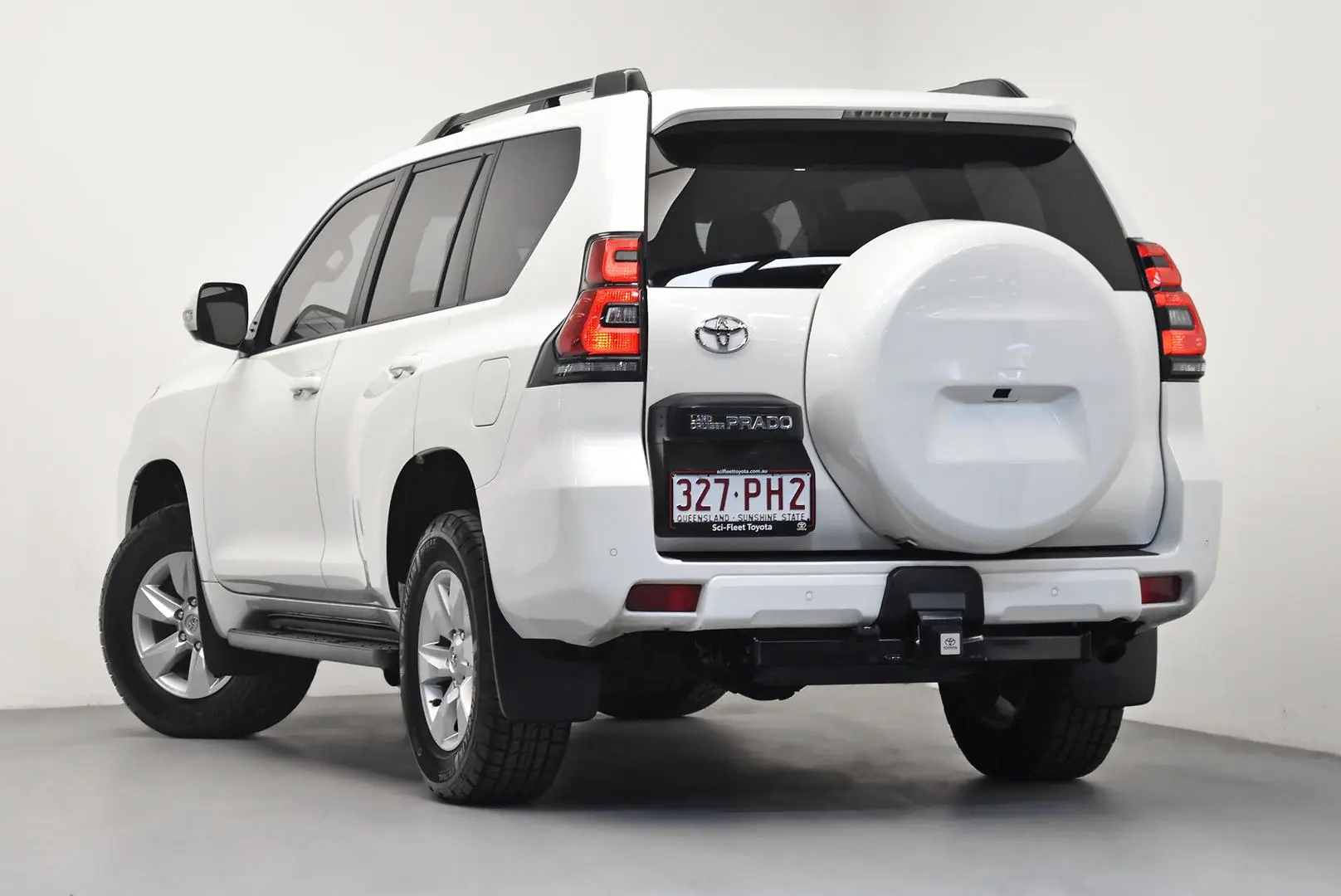 2022 Toyota Landcruiser Prado Gallery Image 5