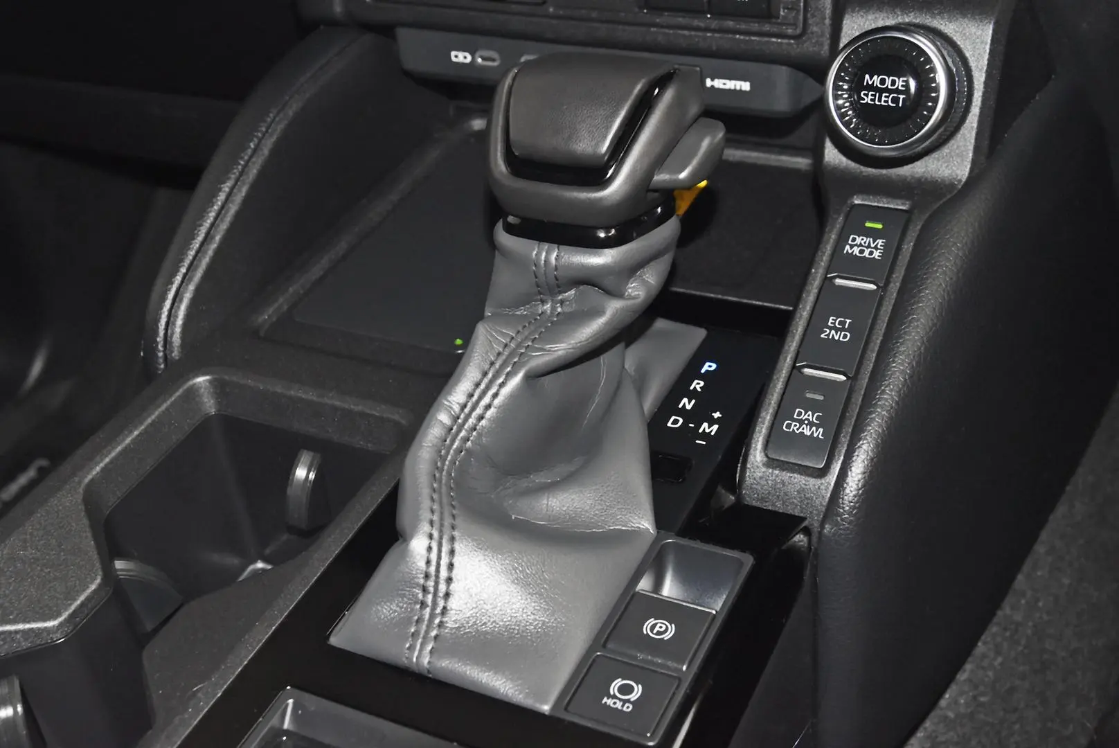 2025 Toyota Landcruiser Prado Gallery Image 13