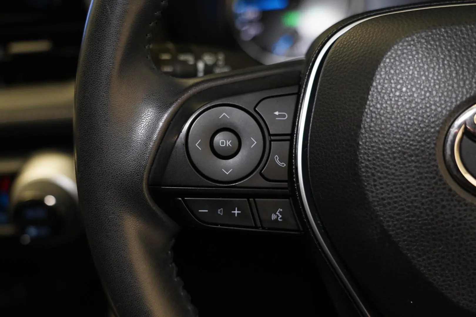 2022 Toyota RAV4 Gallery Image 18