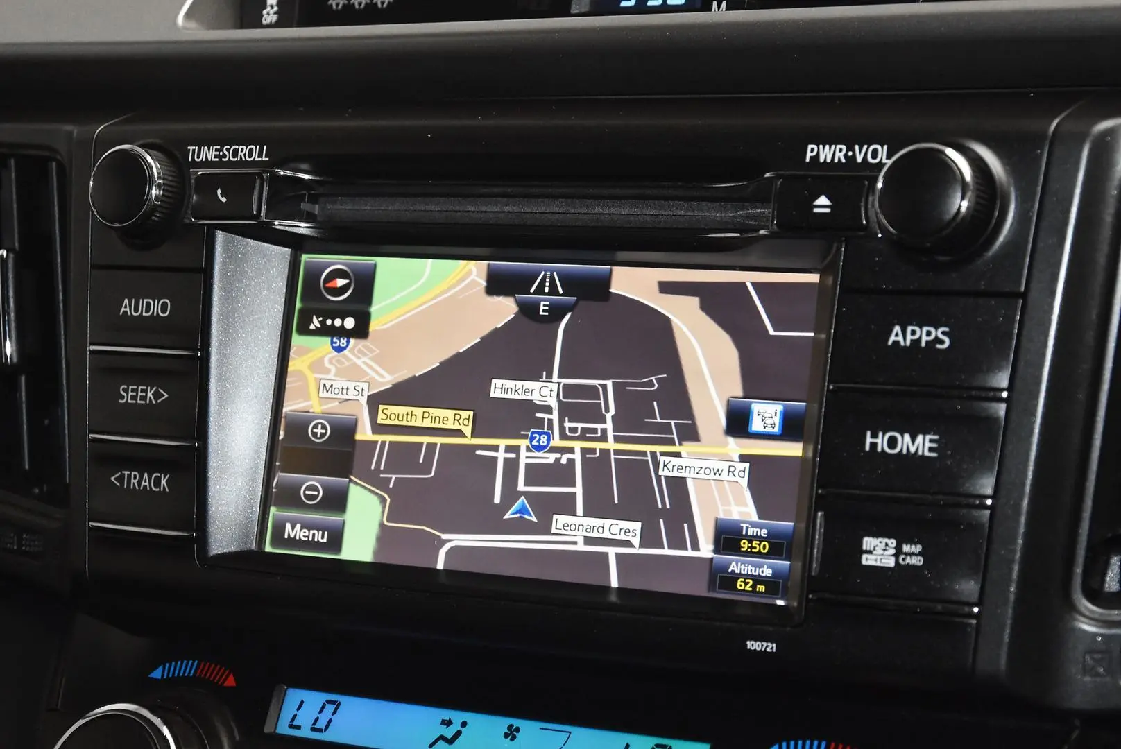 2018 Toyota RAV4 Gallery Image 11