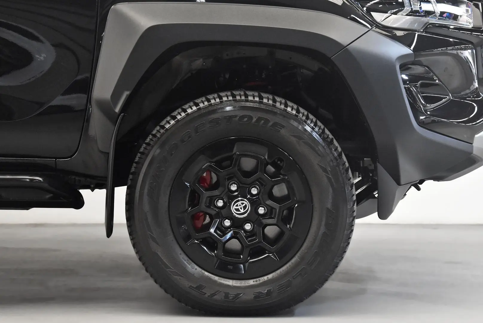 2024 Toyota Hilux Gallery Image 23