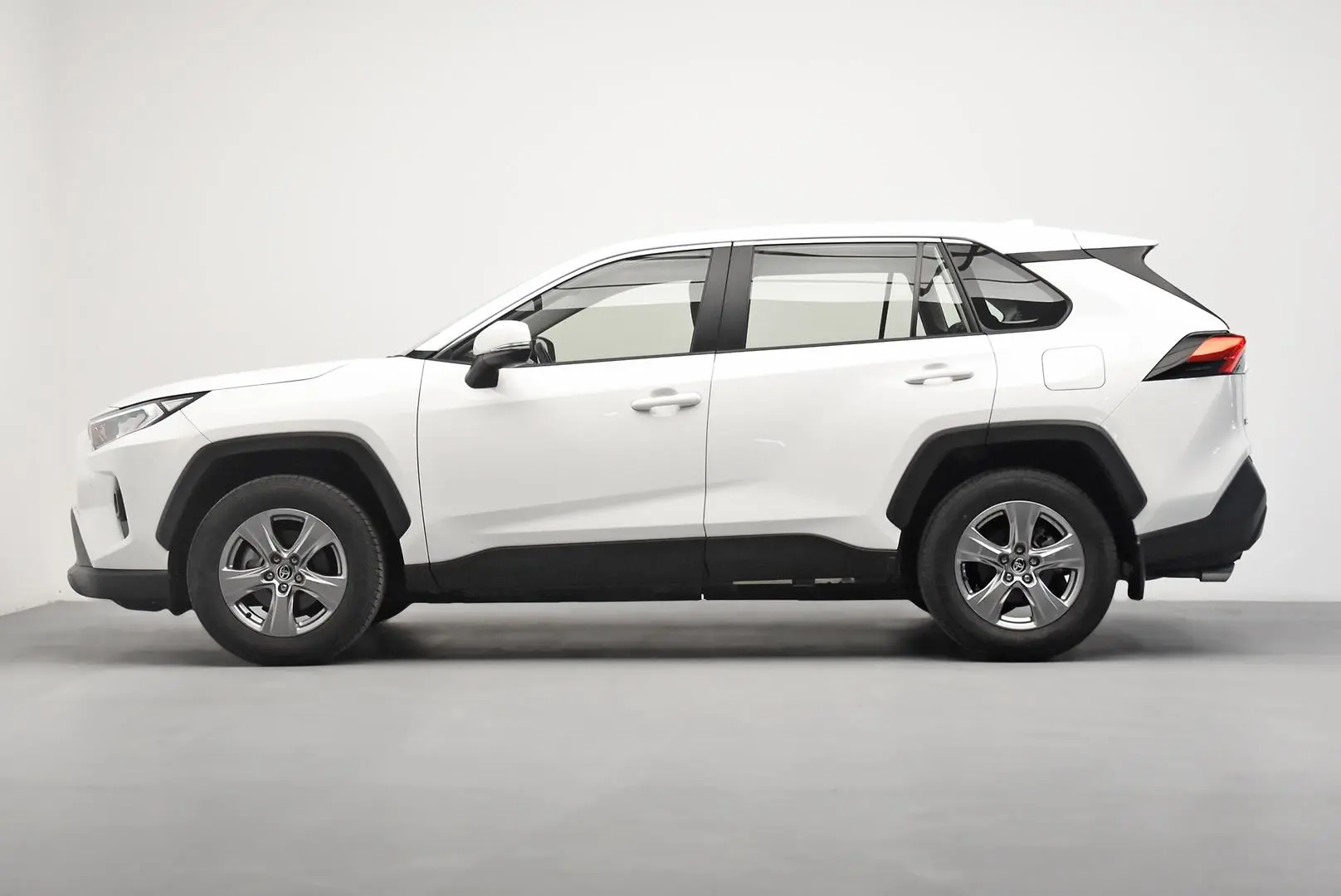 2024 Toyota RAV4 Gallery Image 4