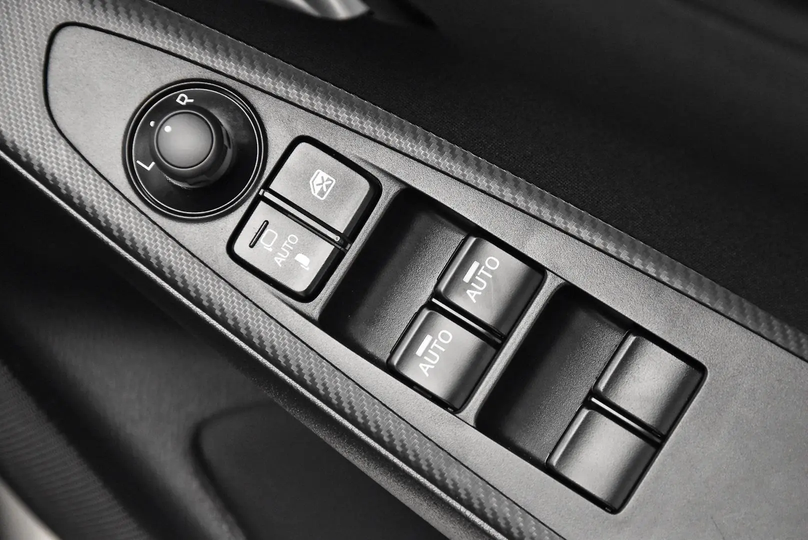 2025 Mazda 2 Gallery Image 9