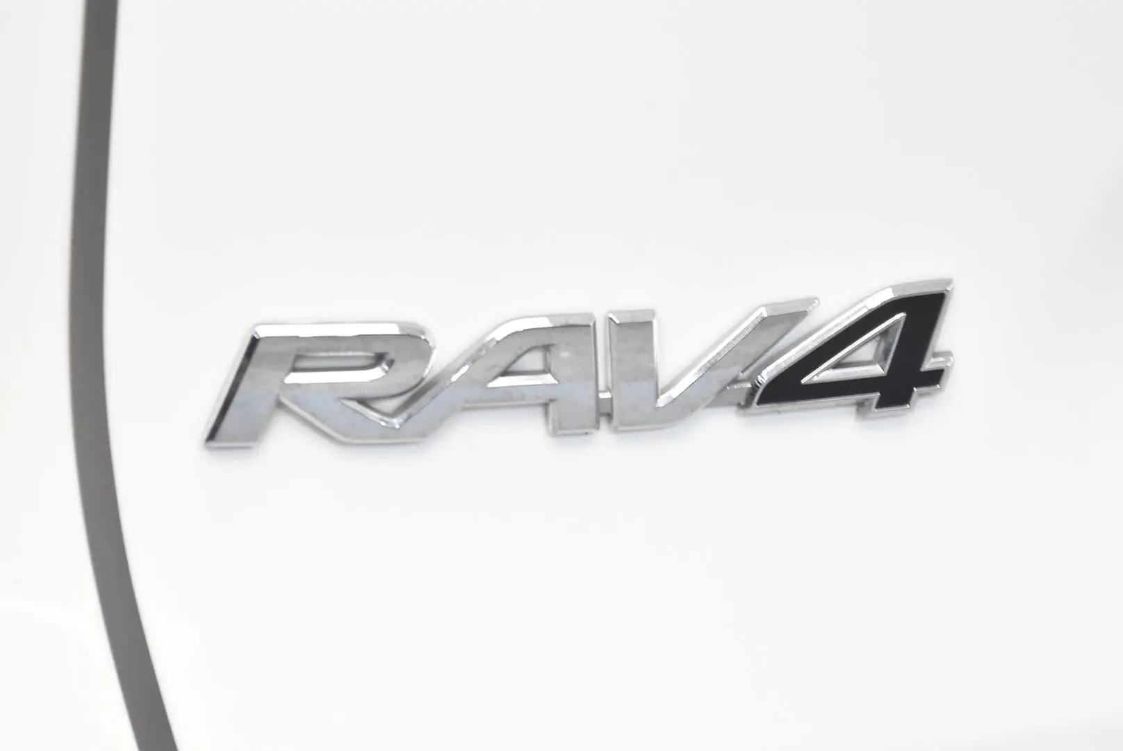 2024 Toyota RAV4 Gallery Image 7