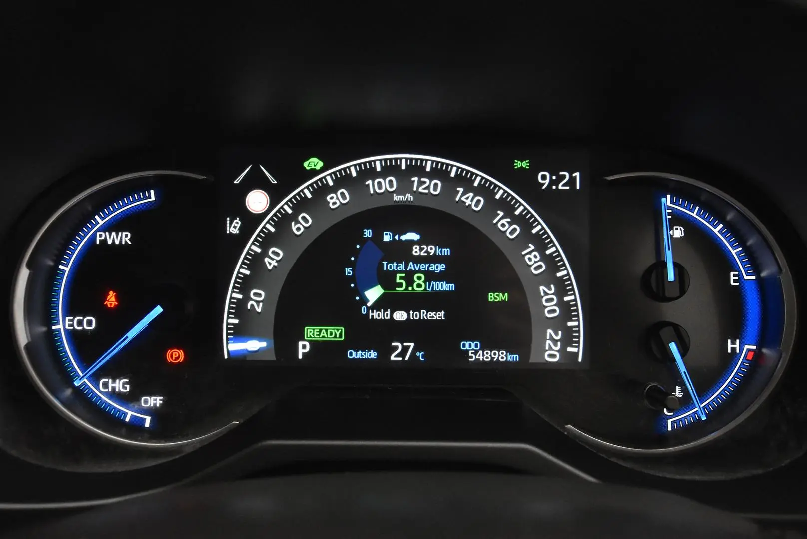 2024 Toyota RAV4 Gallery Image 11