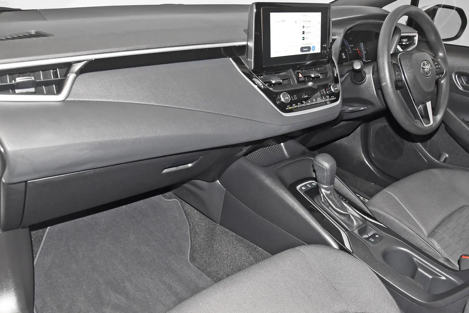 2025 Toyota Corolla Gallery Image 17