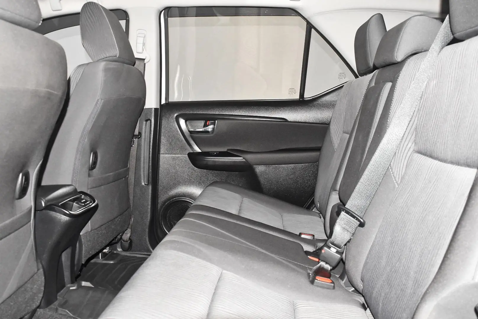 2025 Toyota Fortuner Gallery Image 18