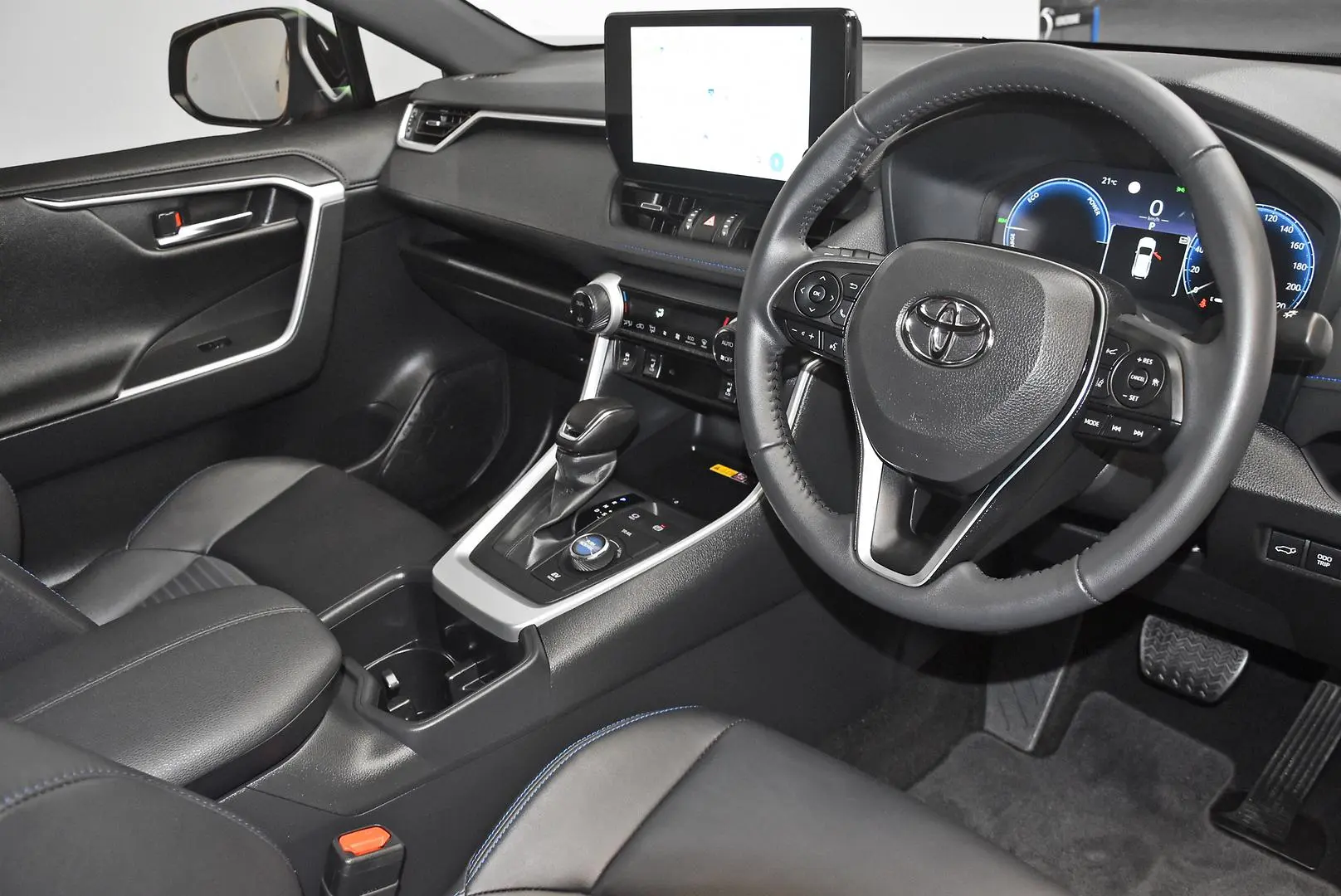 2024 Toyota RAV4 Gallery Image 9
