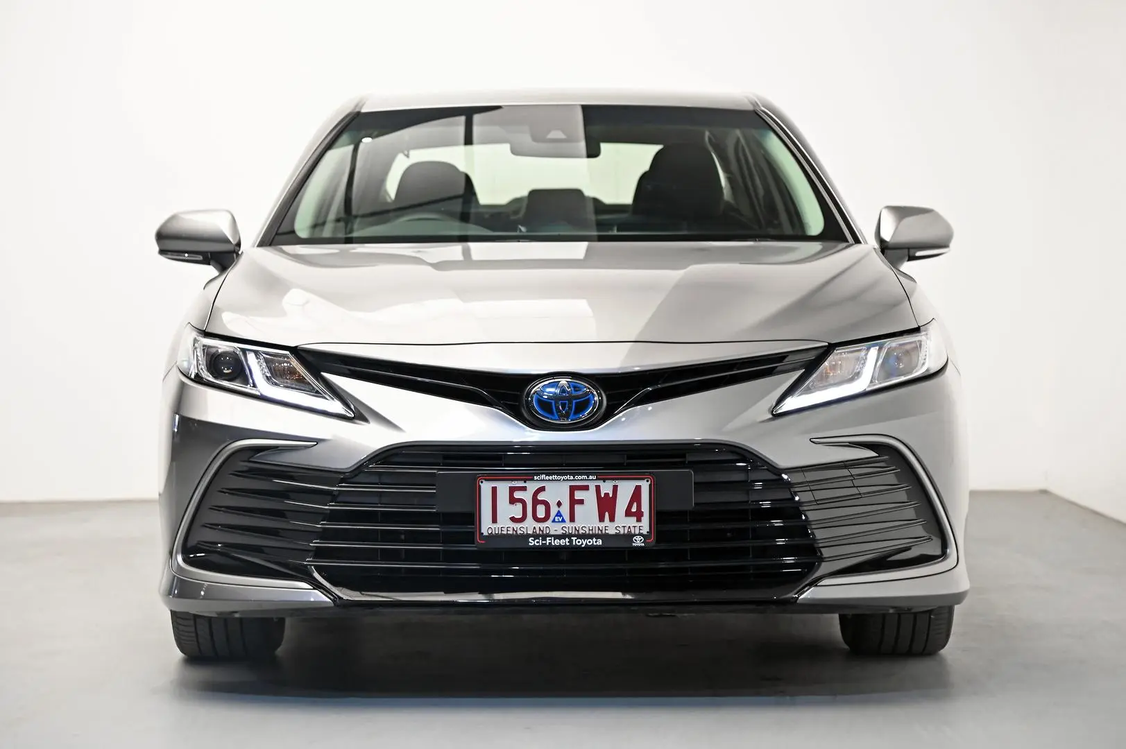 2022 Toyota Camry Gallery Image 2