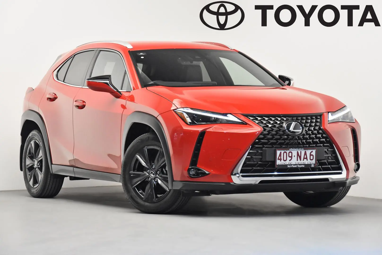 2023 Lexus UX Gallery Image 1