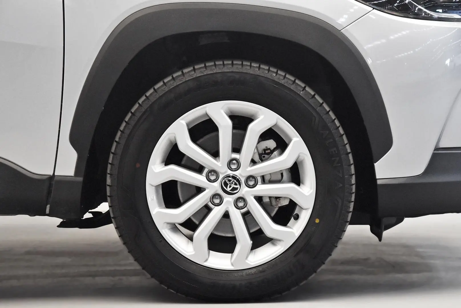 2023 Toyota Corolla Cross Gallery Image 23