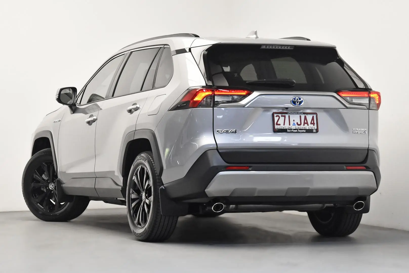 2023 Toyota RAV4 Gallery Image 5