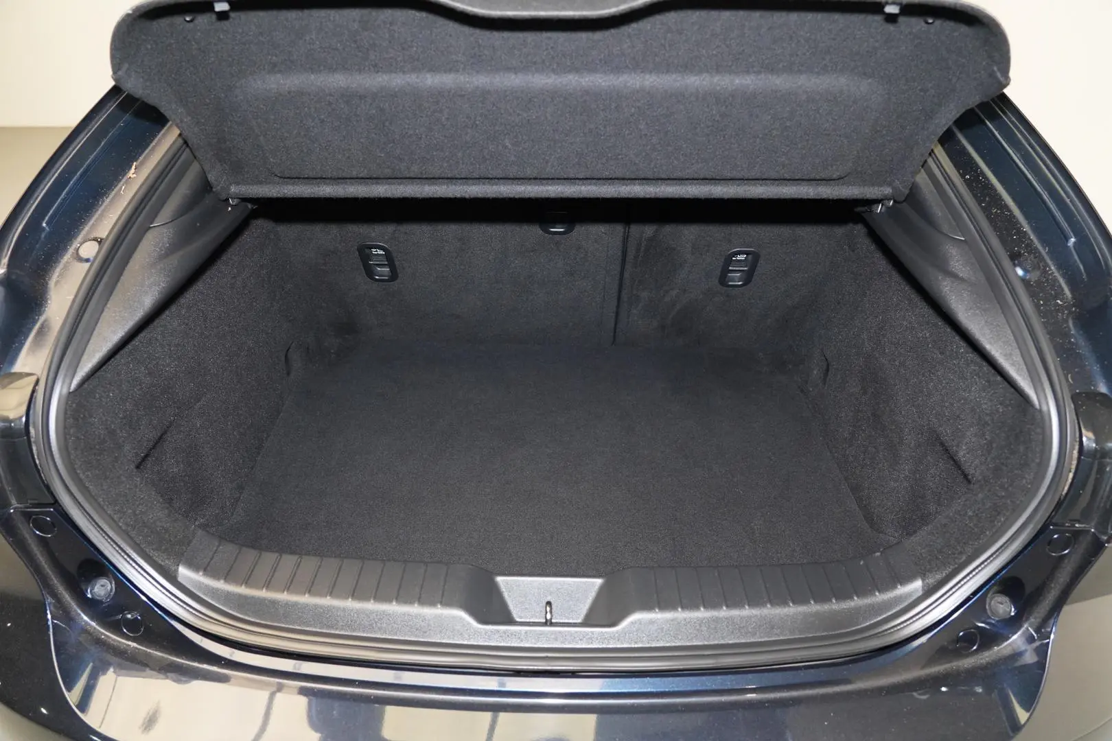 2021 Mazda 3 Gallery Image 8