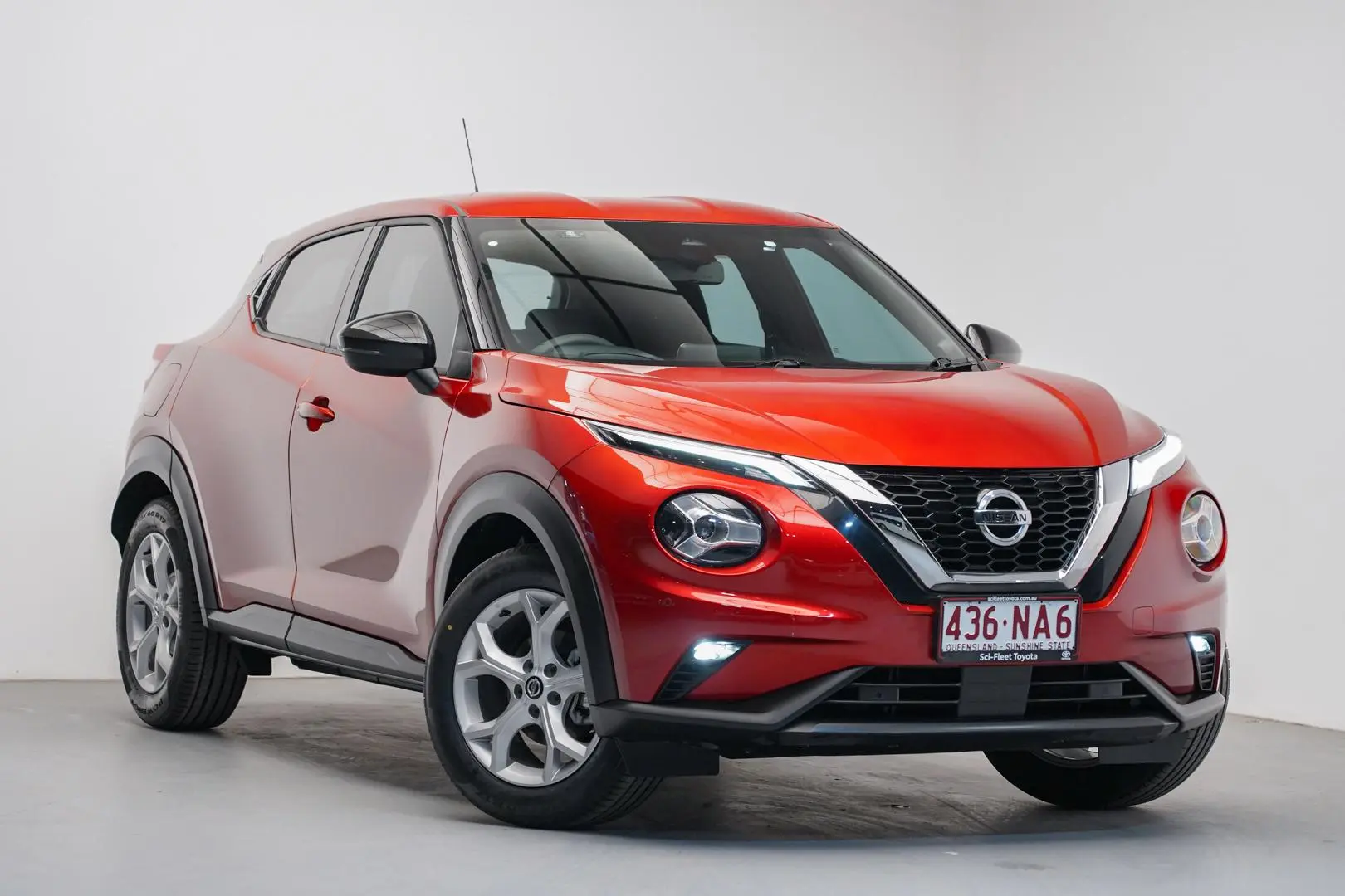 2020 Nissan JUKE Gallery Image 1