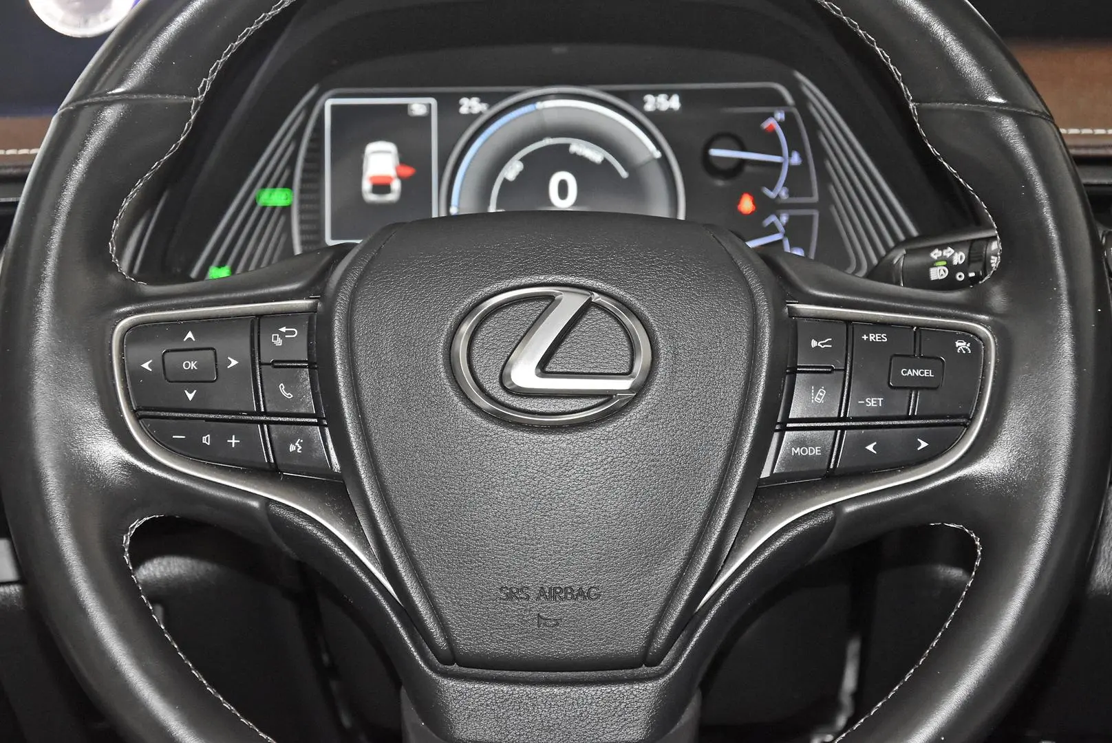 2019 Lexus UX Gallery Image 15
