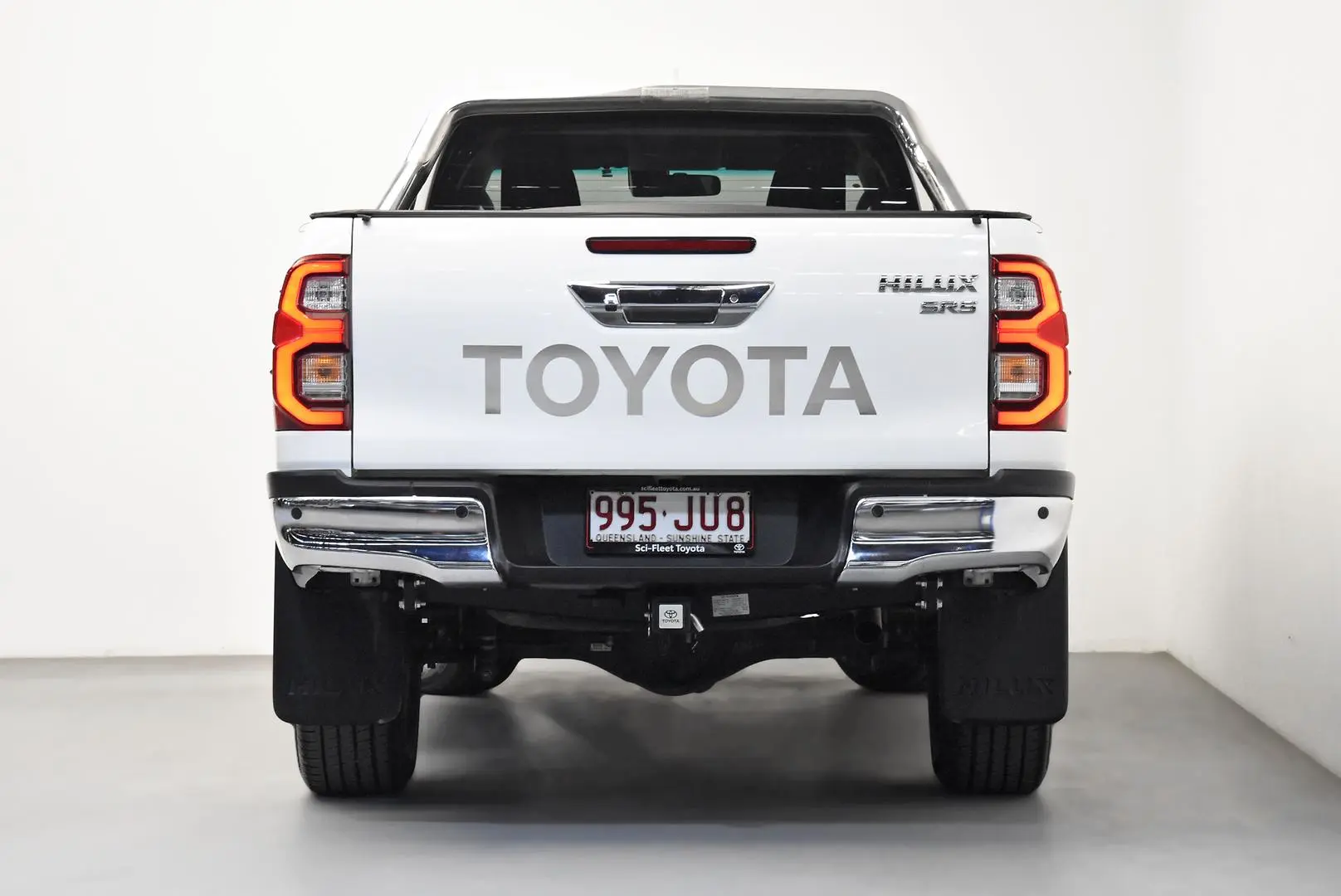 2024 Toyota Hilux Gallery Image 6