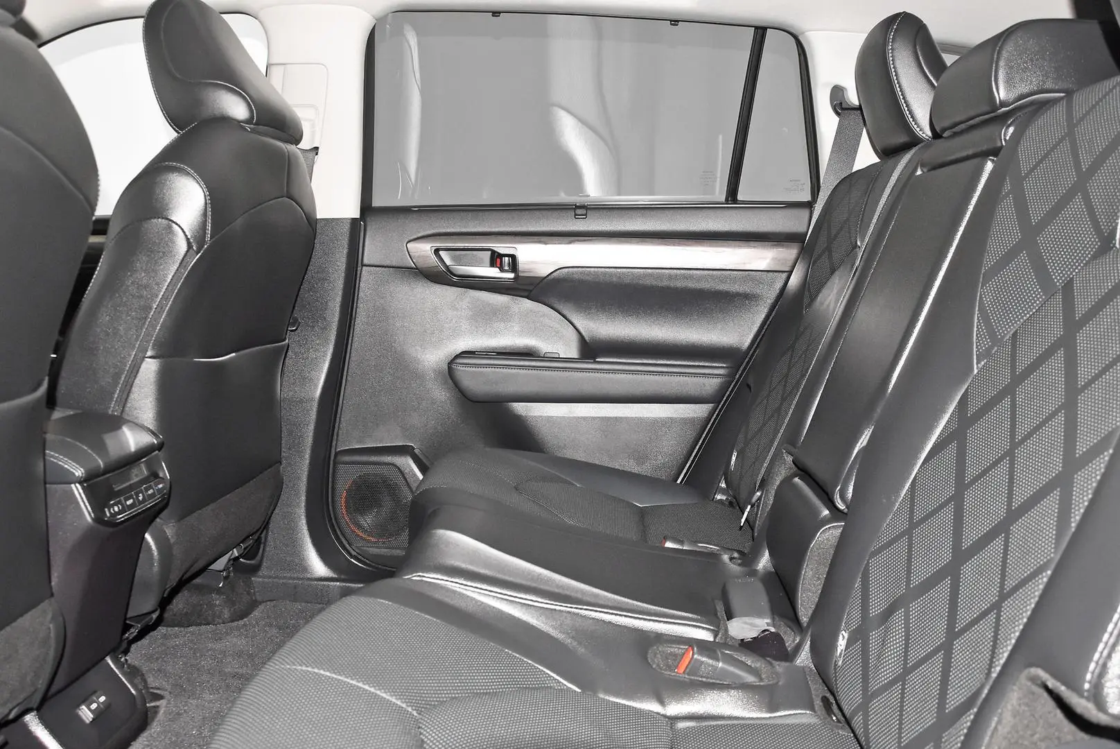 2025 Toyota Kluger Gallery Image 17