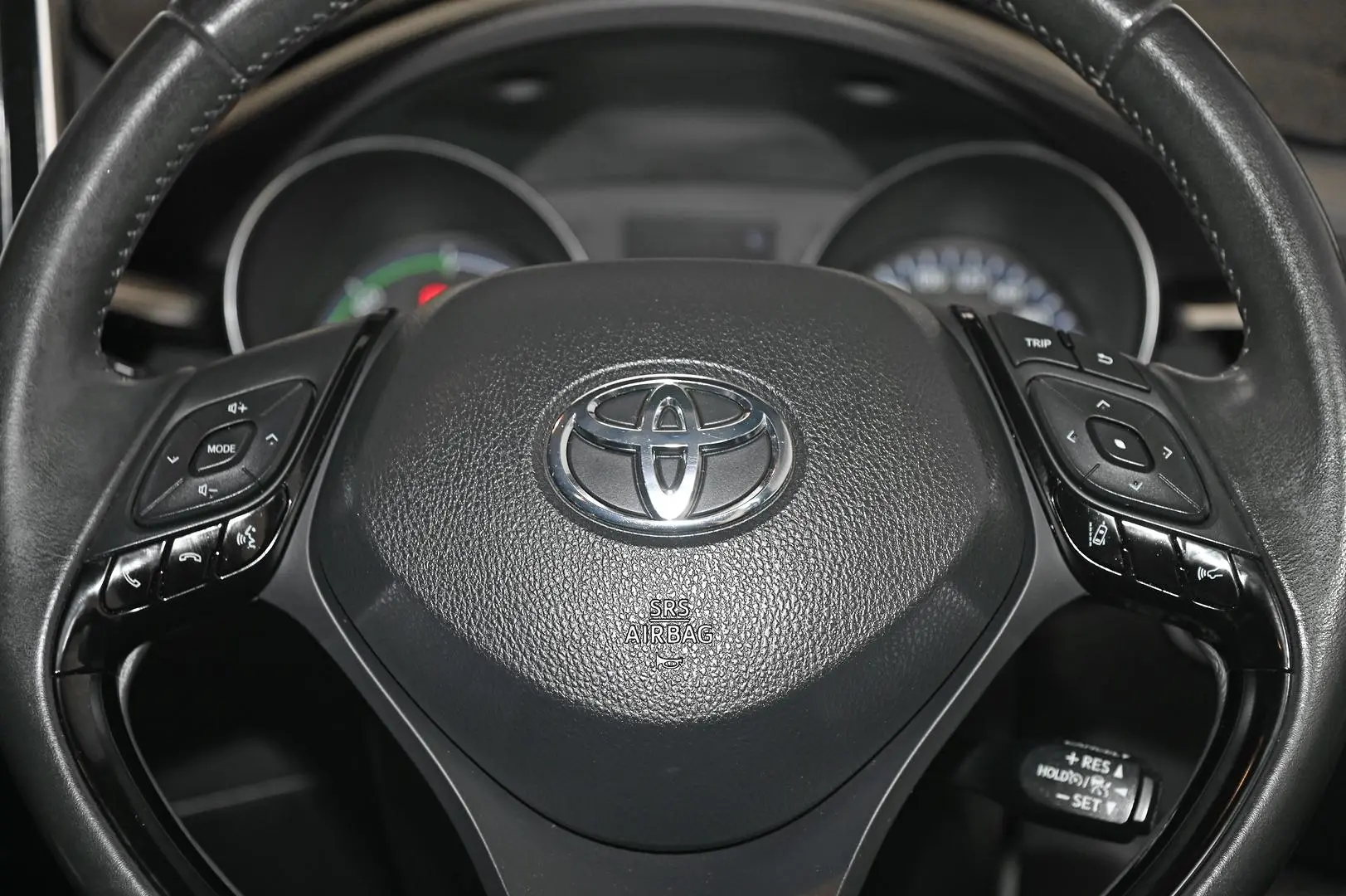 2019 Toyota C-Hr Gallery Image 15