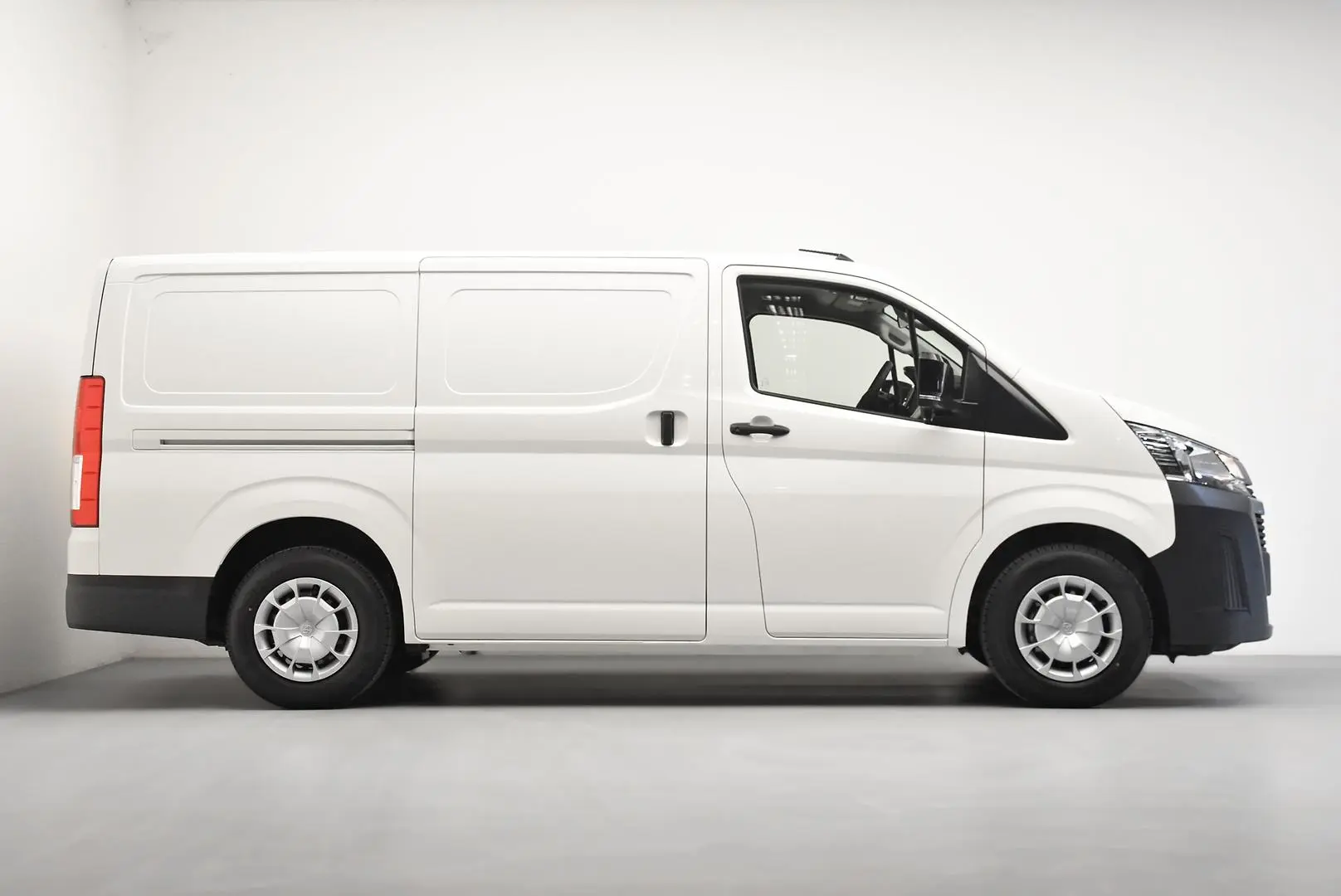 2025 Toyota Hiace Gallery Image 3