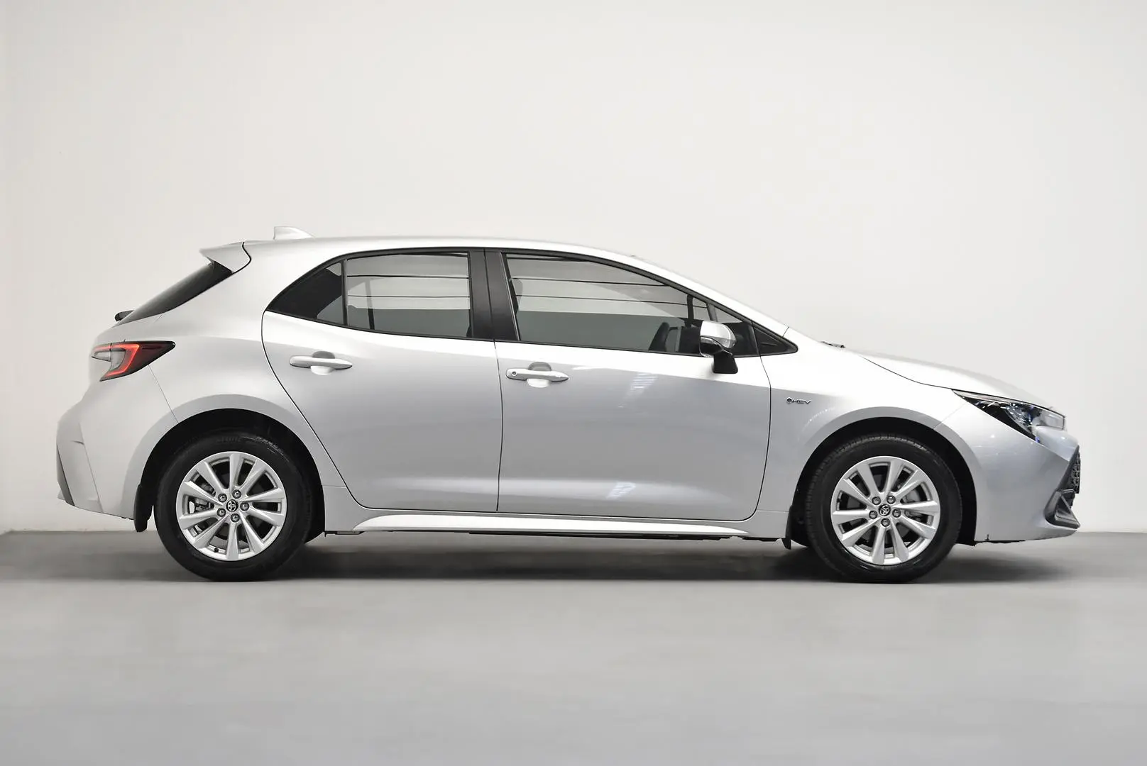 2025 Toyota Corolla Gallery Image 3