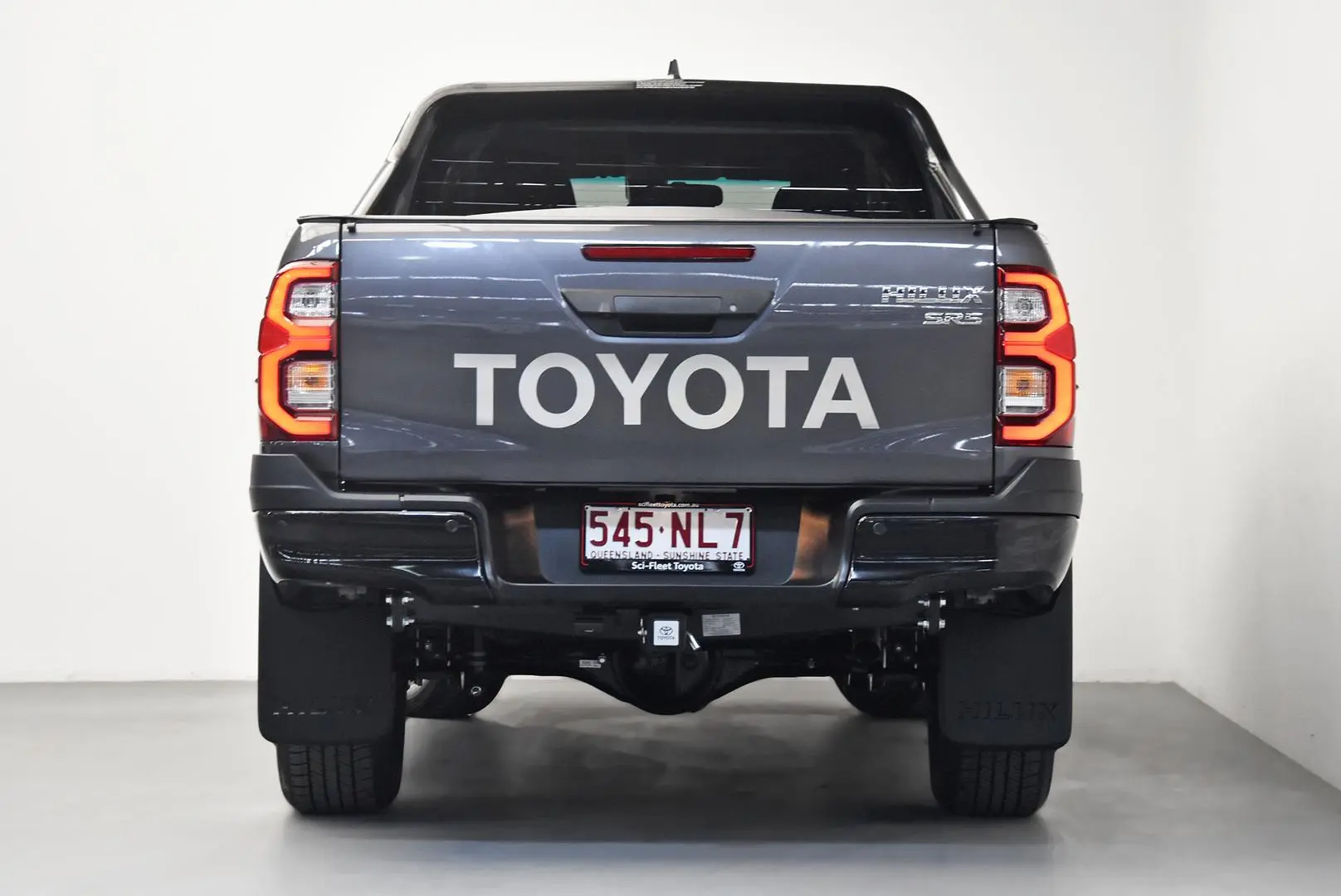 2025 Toyota Hilux Gallery Image 6