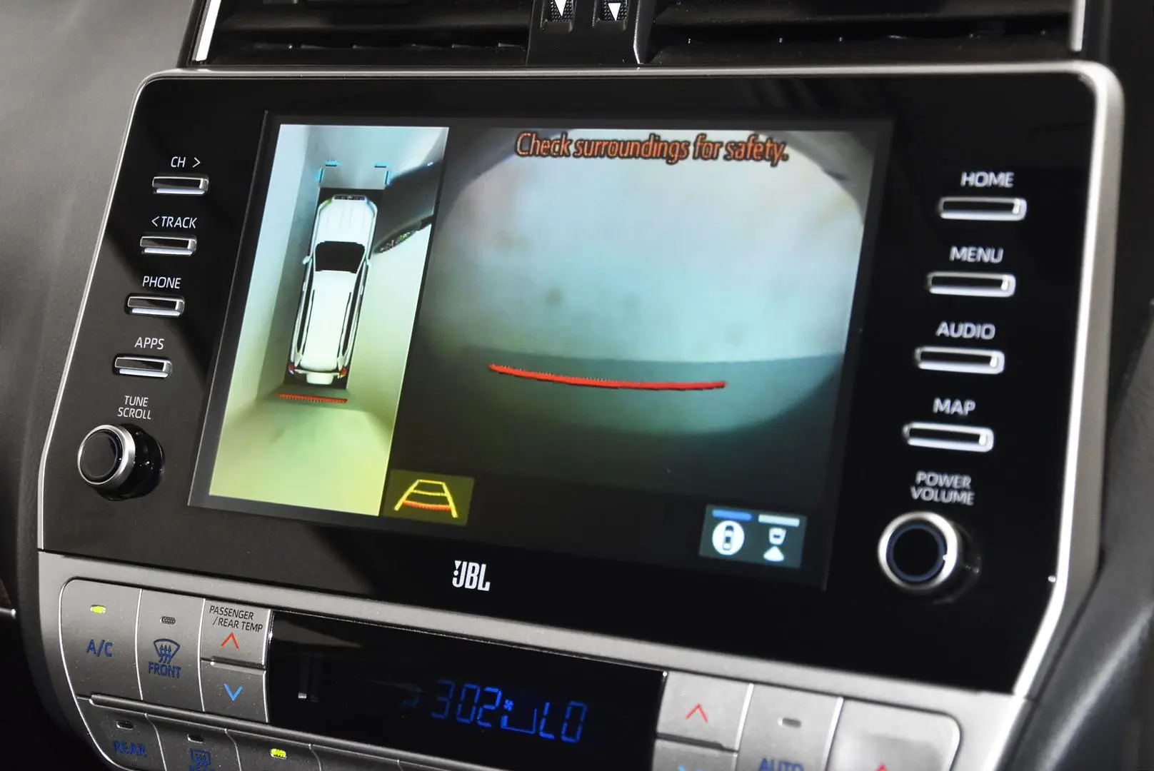 2021 Toyota Landcruiser Prado Gallery Image 11