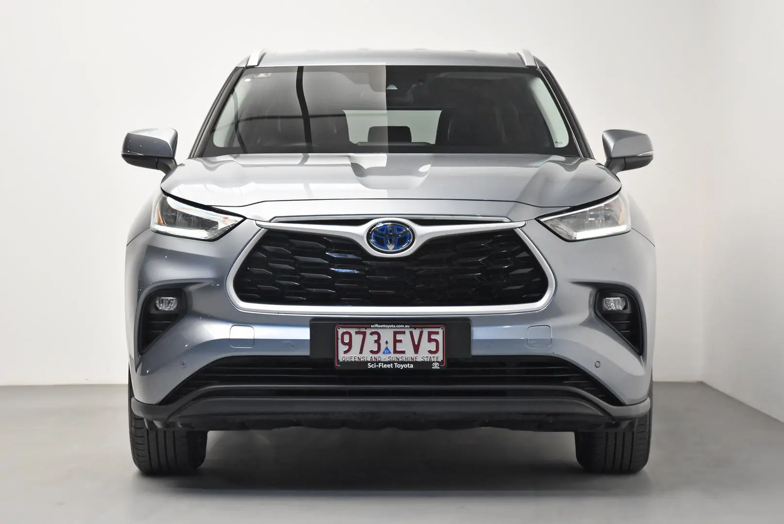 2022 Toyota Kluger Gallery Image 2