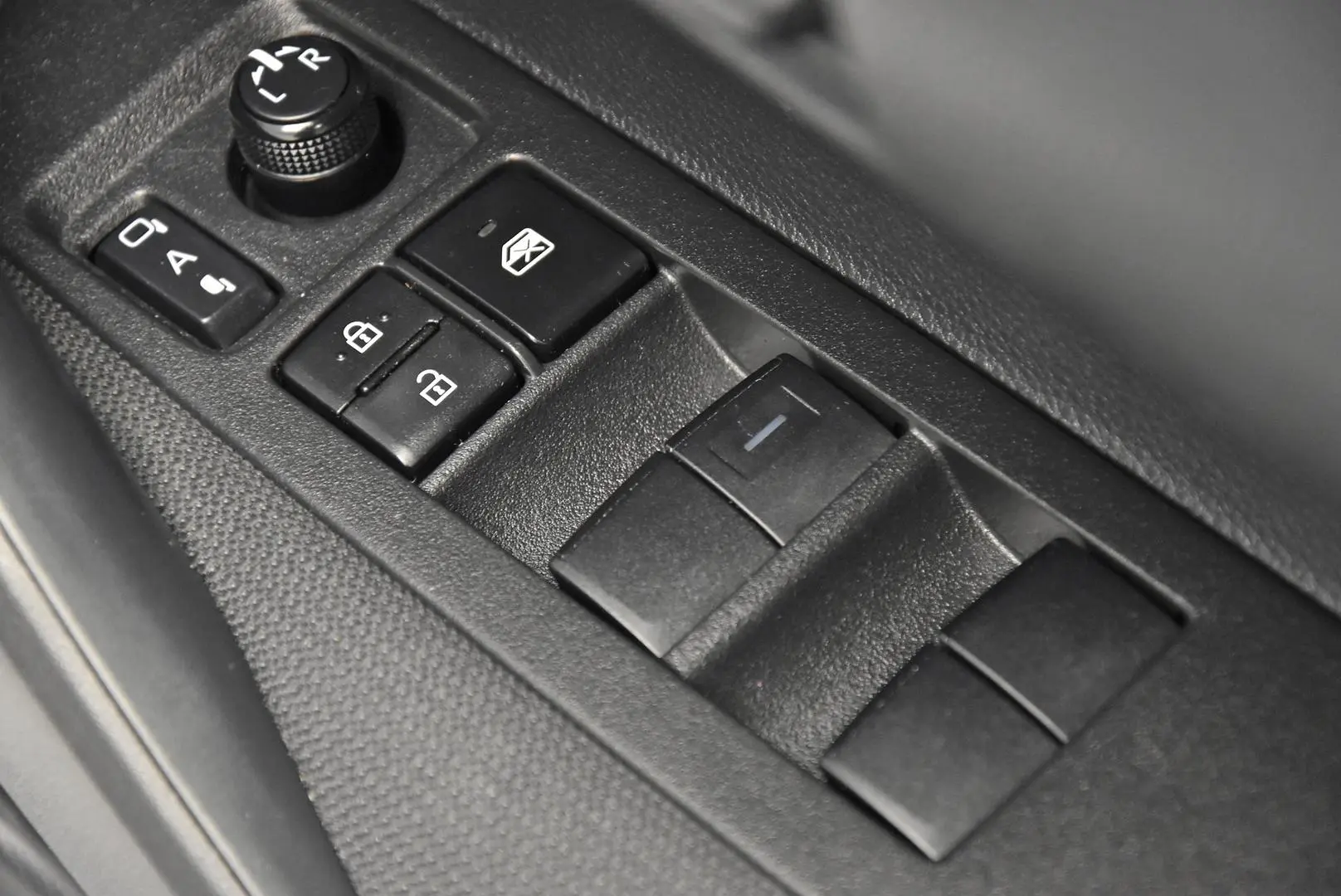 2024 Toyota Corolla Gallery Image 9