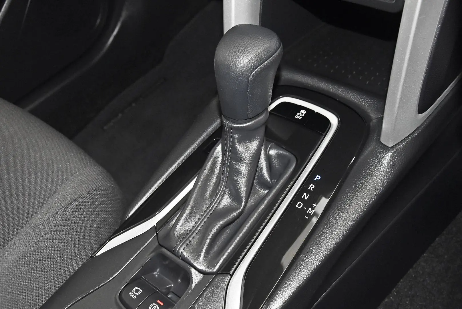 2024 Toyota Corolla Cross Gallery Image 13