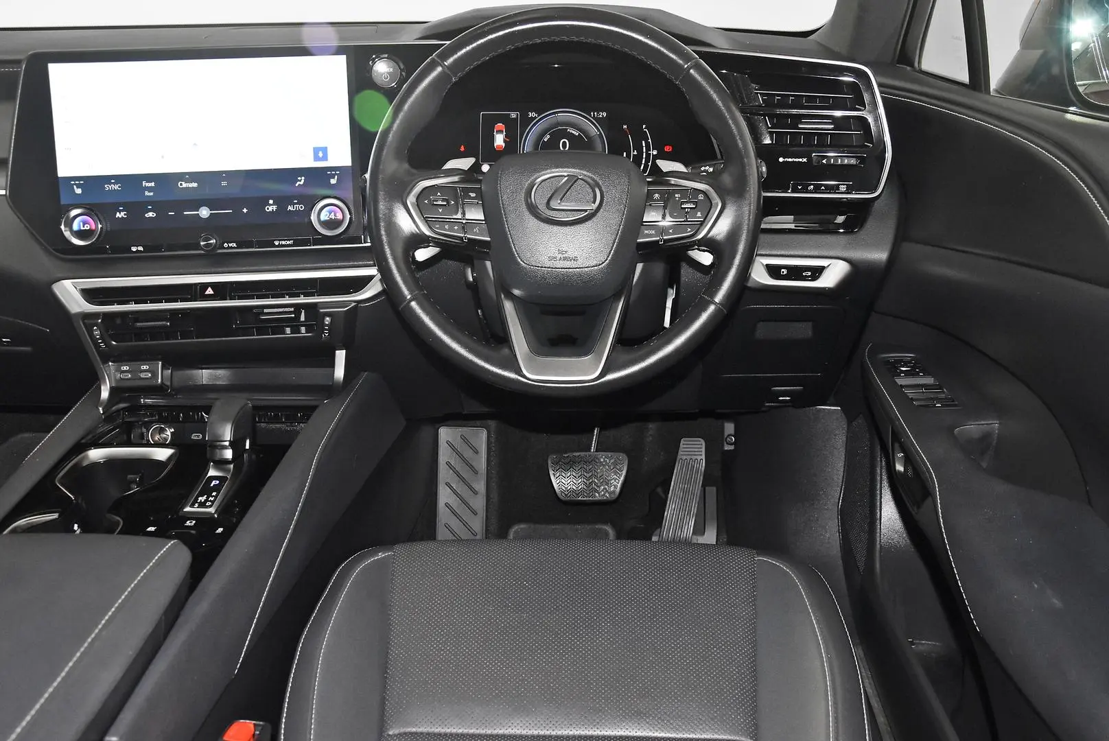 2023 Lexus RX Gallery Image 14