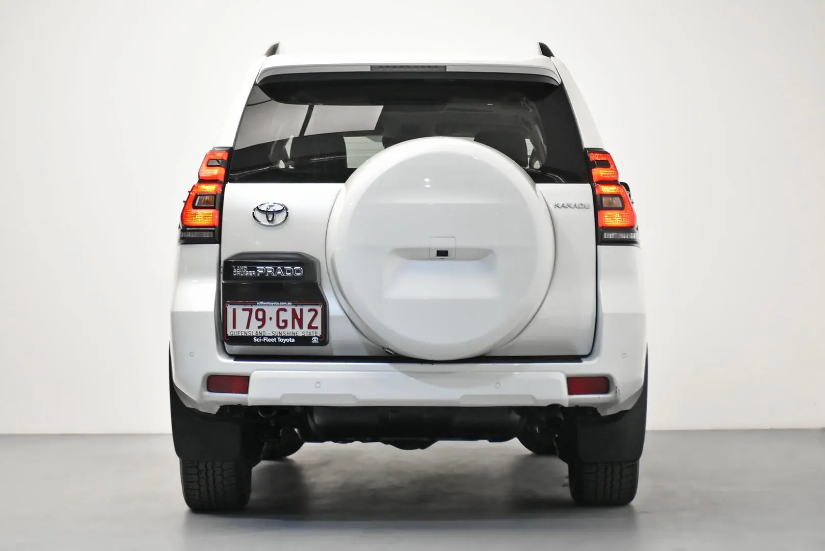 2023 Toyota Landcruiser Prado Gallery Image 6