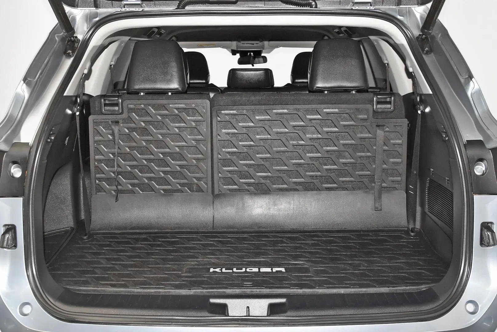 2022 Toyota Kluger Gallery Image 22