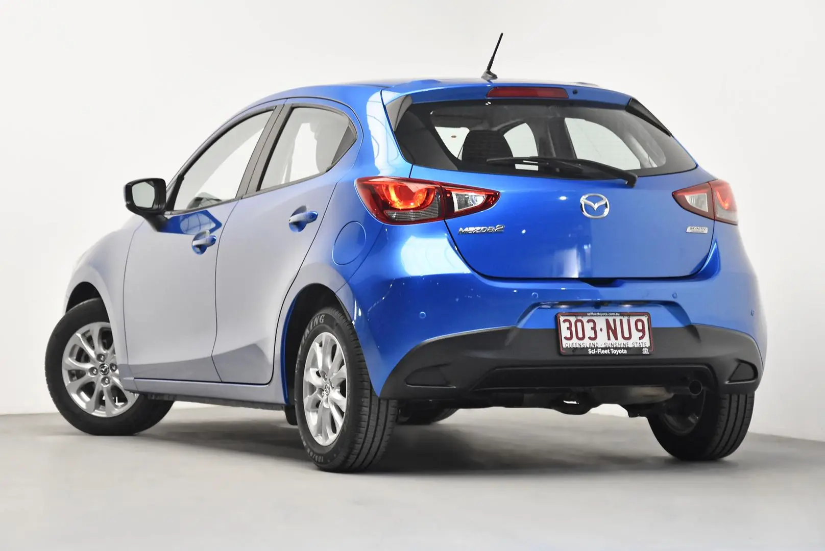 2017 Mazda 2 Gallery Image 5