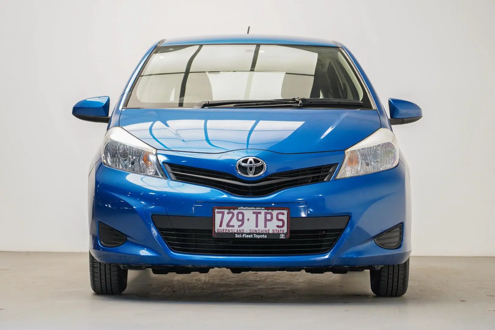 2013 Toyota Yaris Gallery Image 7
